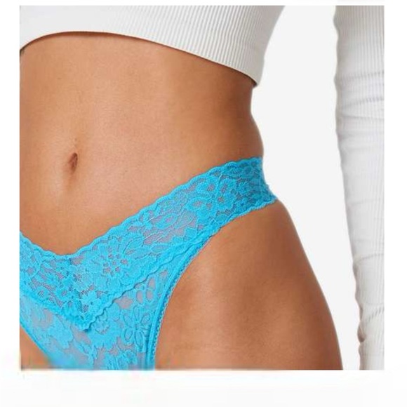 NWT Hanky Panky Daily Lace Original Rise Thong 2 Pack. New in original package. - Picture 5 of 8